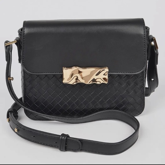 Chic Faux Leather Crossbody Bag - Picture 1 of 7